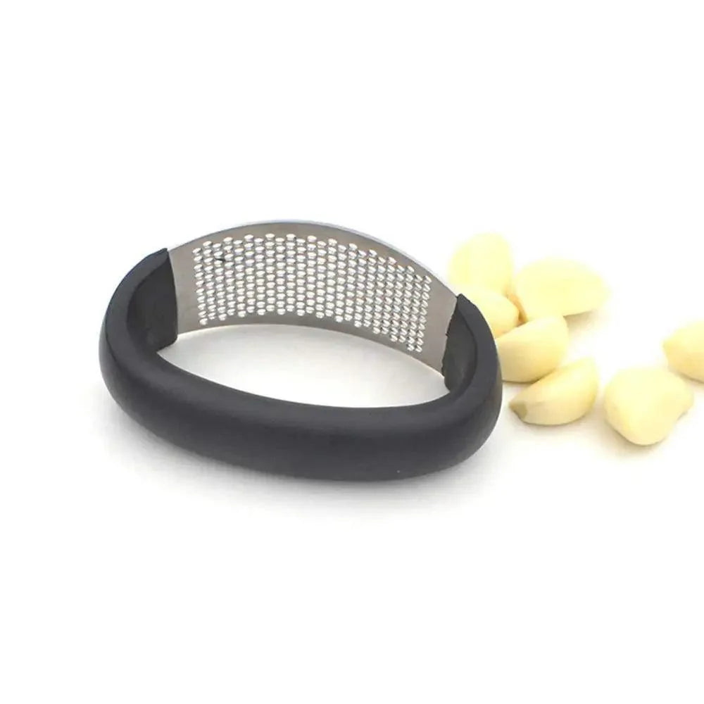 New Incredible 1Pcs Stainless Garlic Press Household Manual Garlic Press Device Kitchen Press Squeezer Ginger Garlic Tools Kitchen Accessories